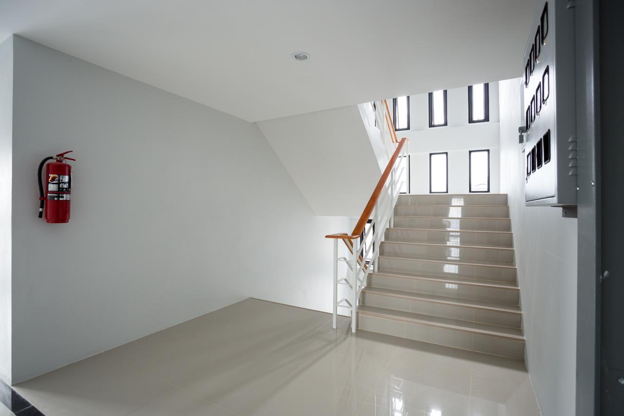 Twentynine Kv Apartel Nonthaburi Exterior photo